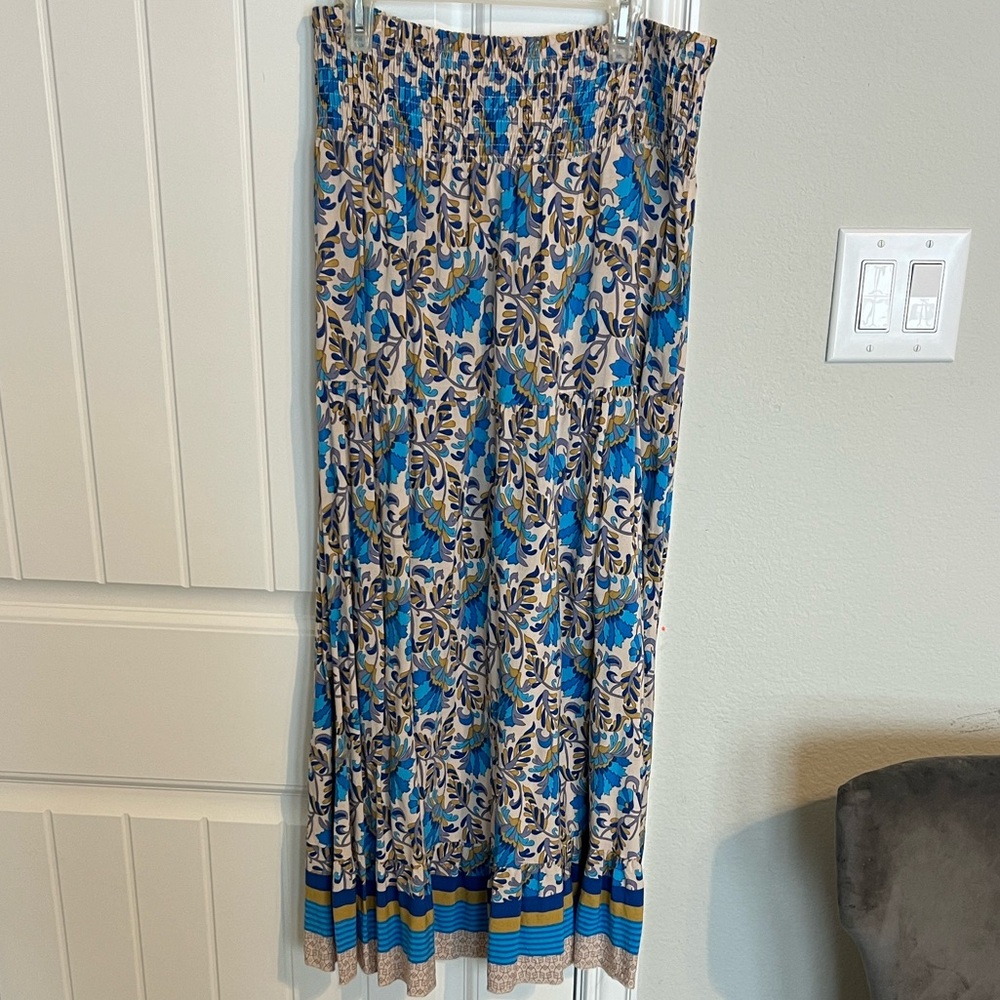 Floral Blue and Beige Women's Skirt - Picture 9 of 9